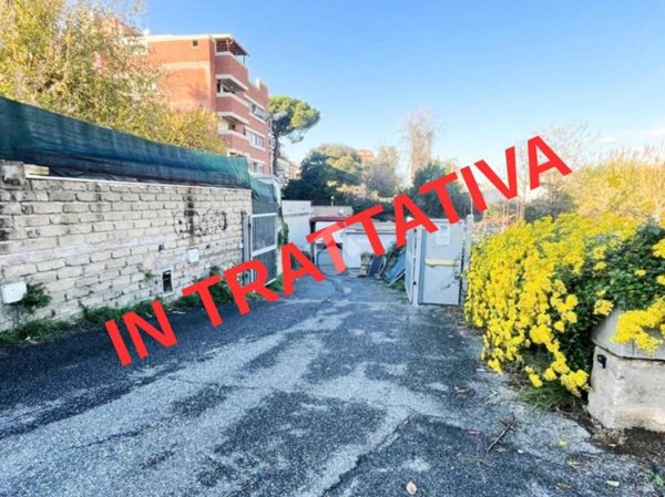 casa indipendente in vendita a Roma in zona Tuscolano