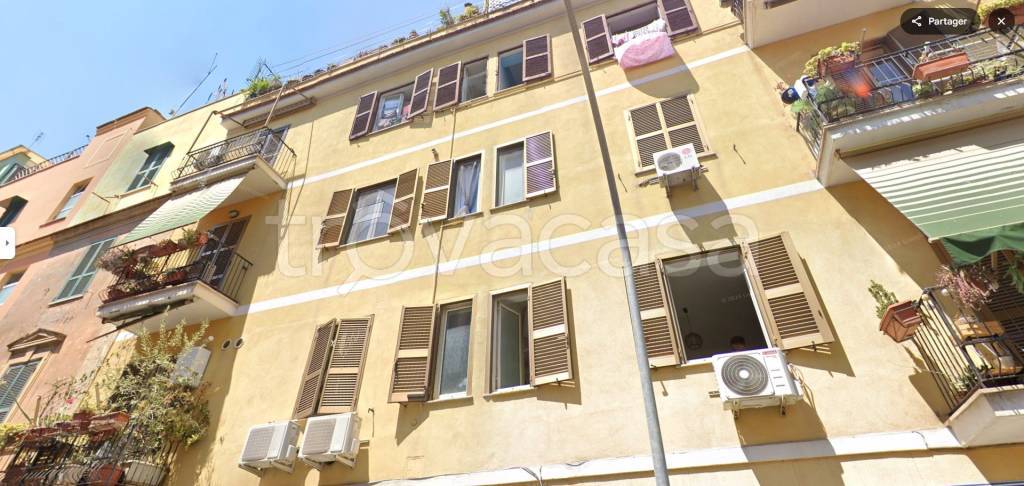 appartamento in vendita a Roma in zona Tuscolano