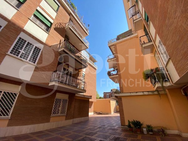 appartamento in vendita a Roma in zona La Pisana