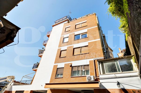 appartamento in vendita a Roma in zona Tor di Quinto