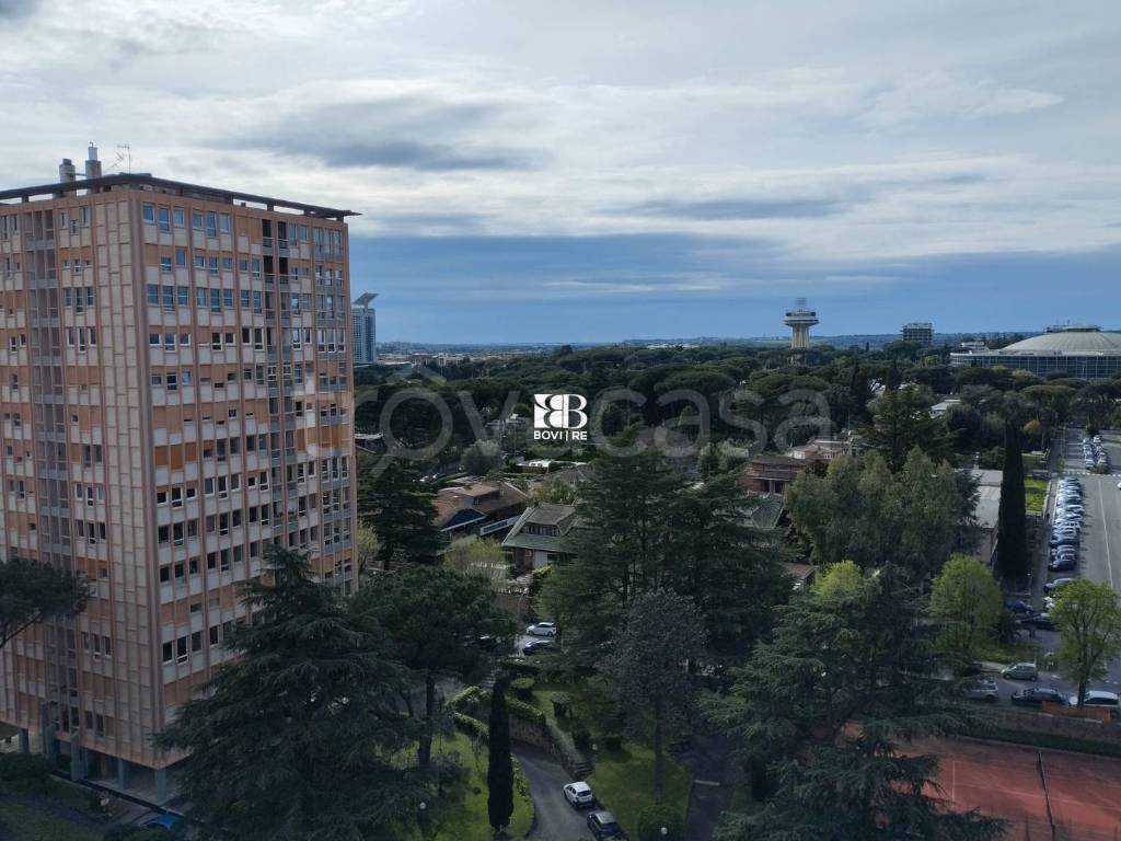 appartamento in vendita a Roma in zona EUR