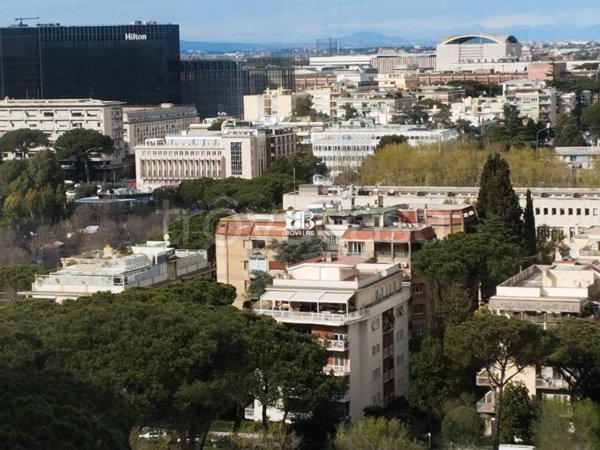 appartamento in vendita a Roma in zona EUR