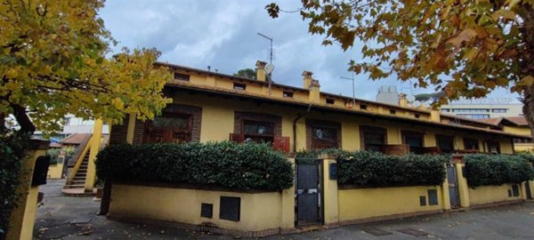 appartamento in vendita a Roma in zona Tor di Quinto