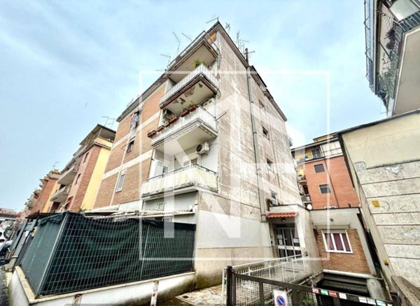 appartamento in vendita a Roma in zona Torre Maura