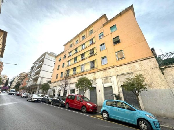 negozio in vendita a Roma in zona Gianicolense