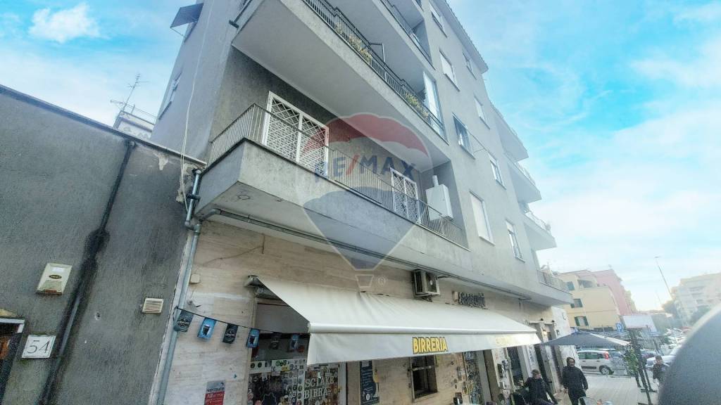 negozio in vendita a Roma in zona Prenestino-Centocelle