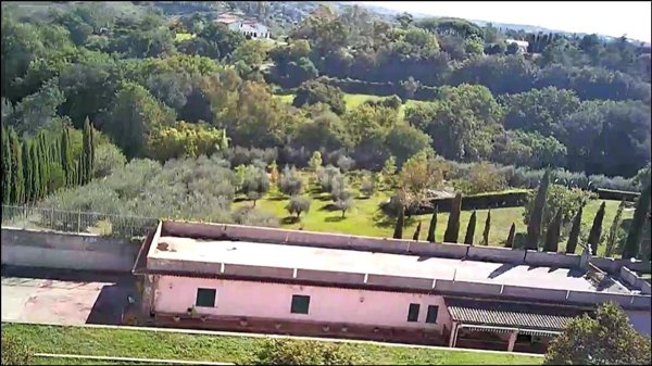 locale di sgombero in vendita a Roma in zona Trigoria