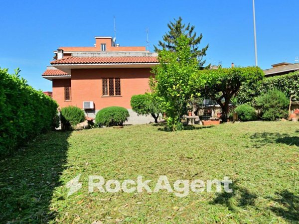 casa indipendente in vendita a Roma in zona Tor Vergata/Torrenova