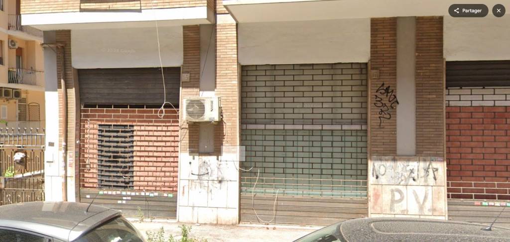 locale commerciale in vendita a Roma in zona Portuense