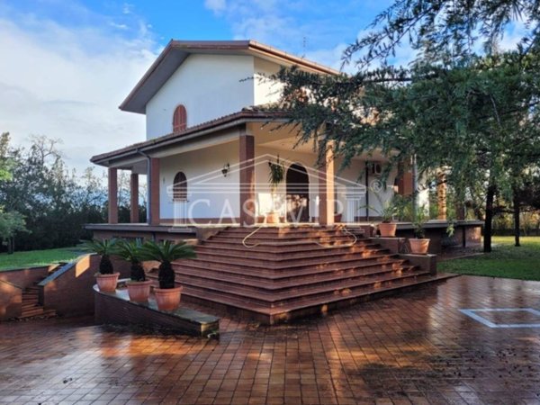 casa indipendente in vendita a Roma in zona Pantan Monastero