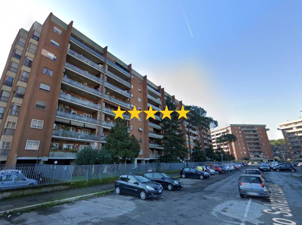 appartamento in vendita a Roma in zona Cinecittà