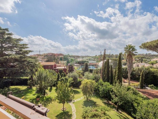 appartamento in vendita a Roma in zona Castel di Leva