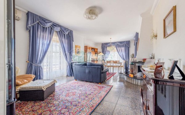 appartamento in vendita a Roma in zona Castel di Leva