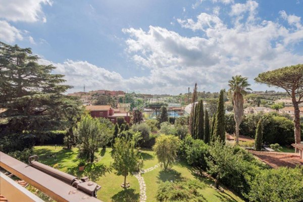 appartamento in vendita a Roma in zona Castel di Leva