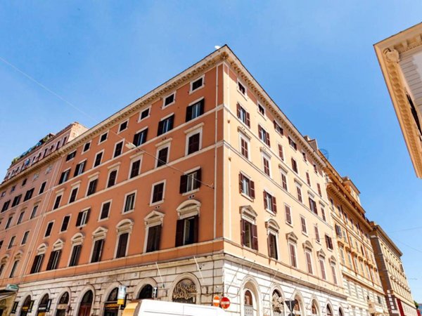appartamento in vendita a Roma in zona Castro Pretorio