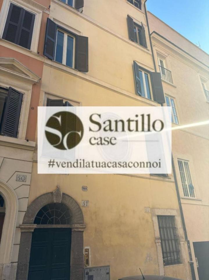 appartamento in vendita a Roma in zona Rione Monti/Campitelli