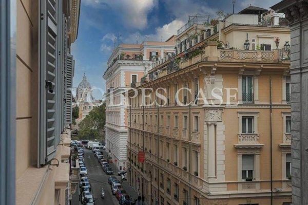 appartamento in vendita a Roma in zona Rione Prati