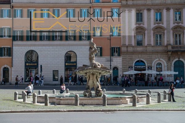 trivano in vendita a Roma in zona Trevi-Colonna