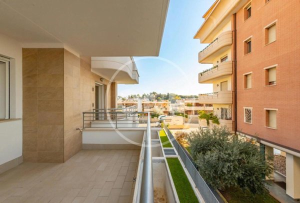 appartamento in vendita a Roma in zona Mezzocammino