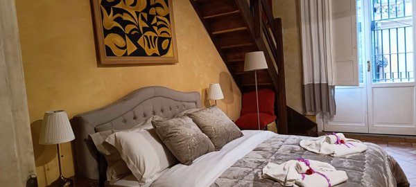 casa indipendente in vendita a Roma in zona Parione/Sant'Eustachio