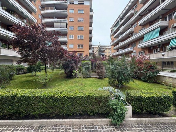 appartamento in vendita a Roma in zona Monte Sacro/Talenti