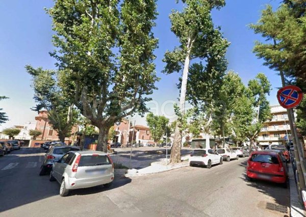 locale commerciale in vendita a Roma in zona Trionfale