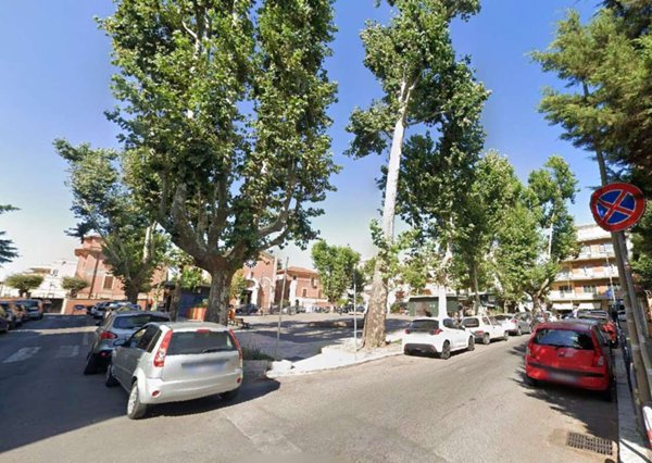 locale commerciale in vendita a Roma in zona Trionfale