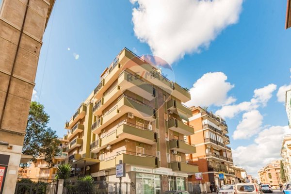 appartamento in vendita a Roma in zona Aurelio