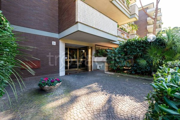 appartamento in vendita a Roma in zona Tor di Quinto