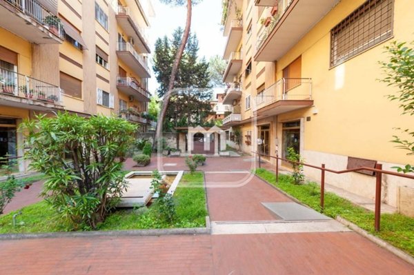 appartamento in vendita a Roma in zona Ponte Mammolo