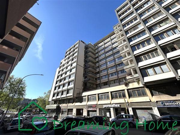 appartamento in vendita a Roma in zona Ostiense