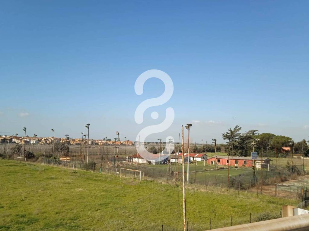 casa indipendente in vendita a Roma in zona Appio Latino