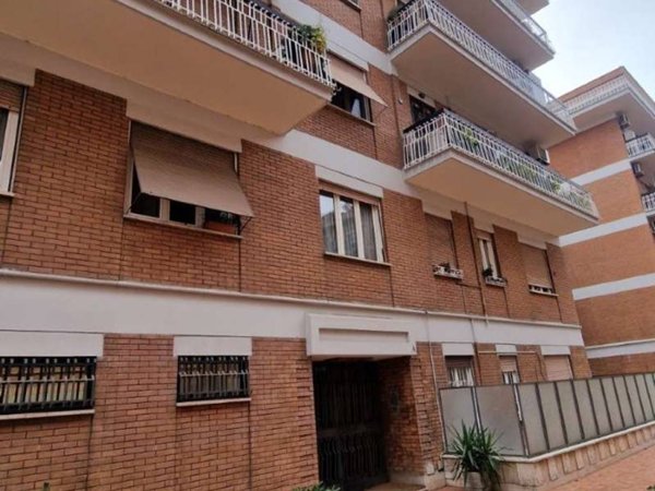 appartamento in vendita a Roma in zona Portuense
