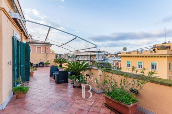 appartamento in vendita a Roma in zona Appio Latino