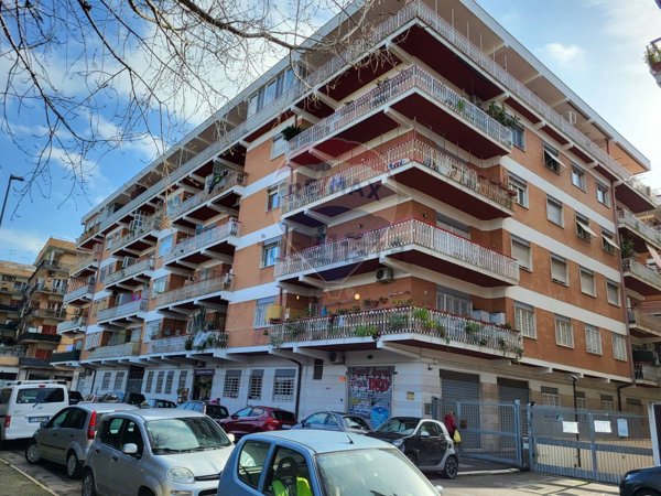 appartamento in vendita a Roma in zona Ostia