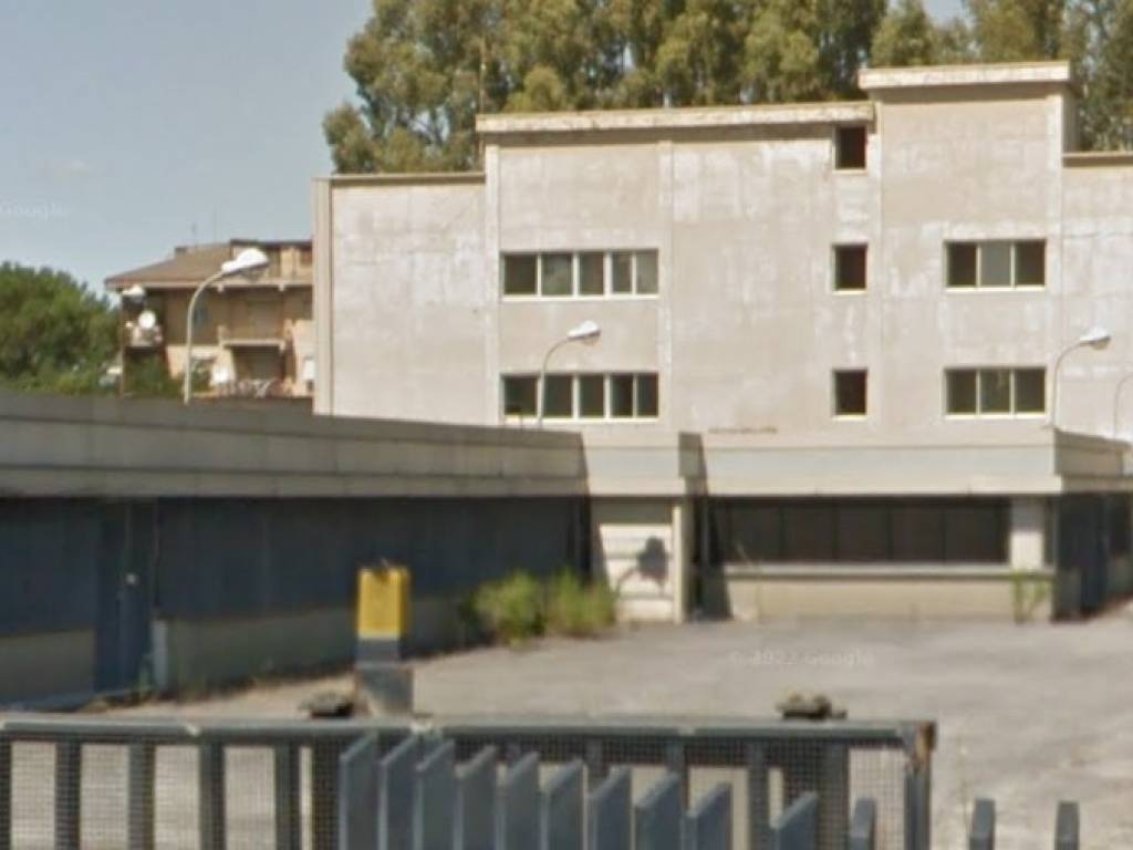 capannone in vendita a Roma in zona Tor Sapienza