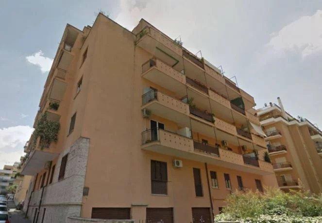 appartamento in vendita a Roma in zona Della Vittoria