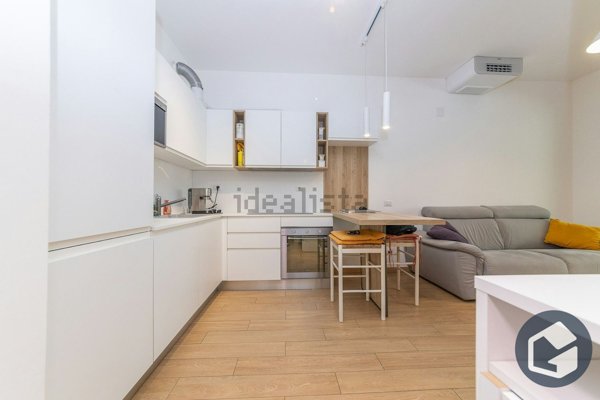 appartamento in vendita a Roma in zona Portuense