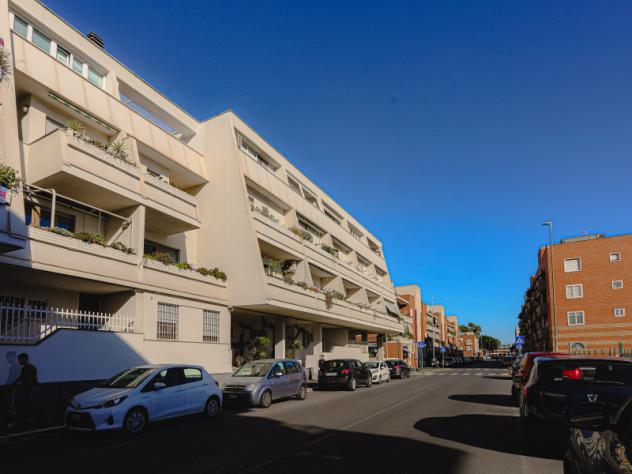 appartamento in vendita a Roma in zona Acilia