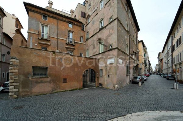 appartamento in vendita a Roma in zona Rione di Ponte