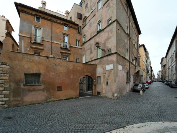 appartamento in vendita a Roma in zona Rione di Ponte