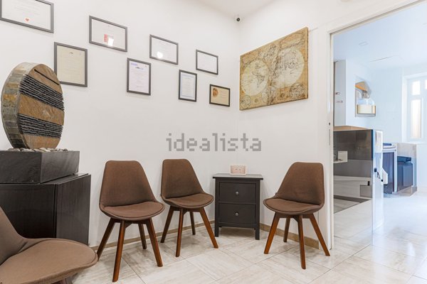 locale commerciale in vendita a Roma