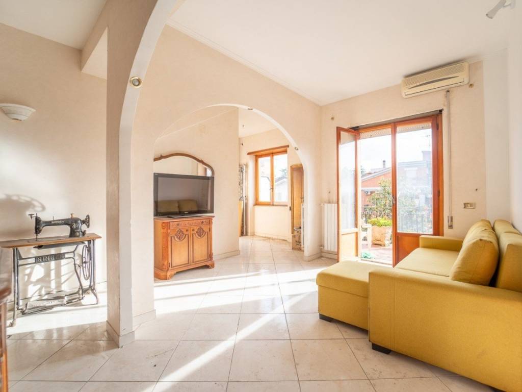 appartamento in vendita a Roma in zona Tor Vergata/Torrenova