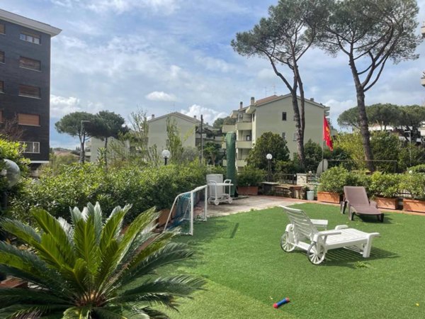 appartamento in vendita a Roma in zona Torrino