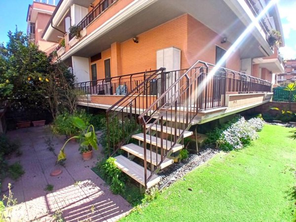 appartamento in vendita a Roma in zona Palmarola