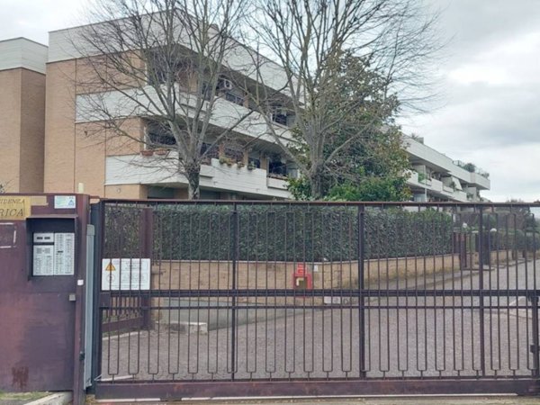 appartamento in vendita a Roma in zona Giuliano Dalmata
