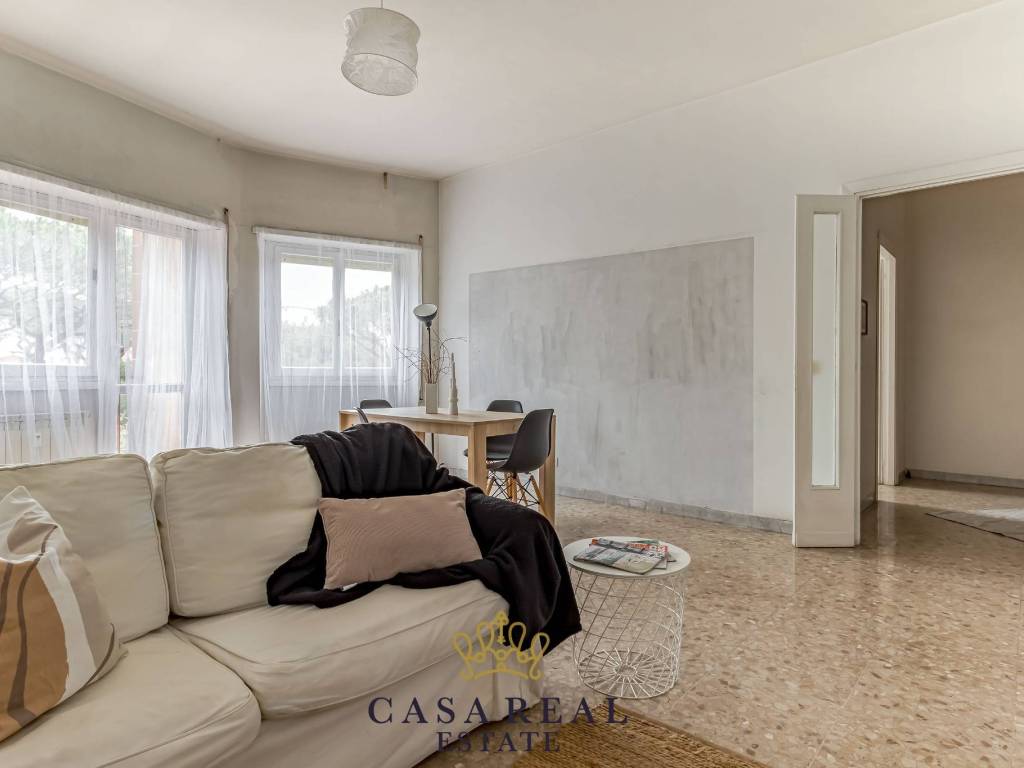 appartamento in vendita a Roma in zona Ardeatino