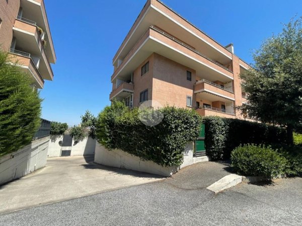 appartamento in vendita a Roma in zona Ponte di Nona