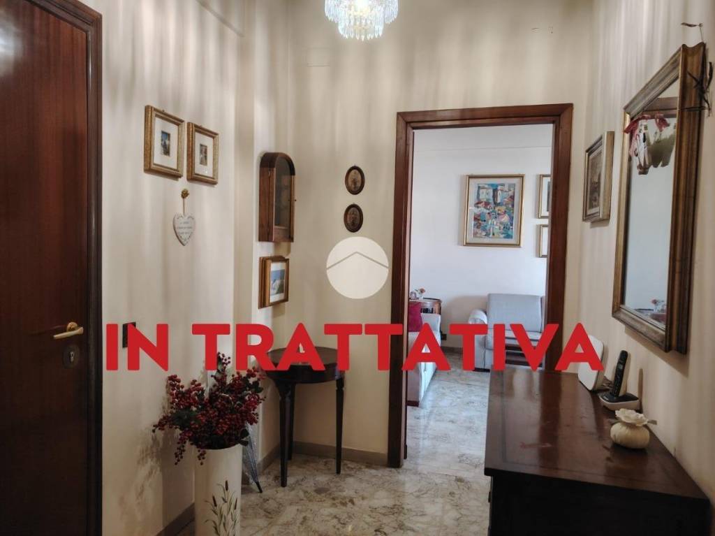 appartamento in vendita a Roma in zona Parione/Sant'Eustachio