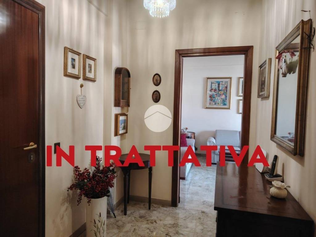 appartamento in vendita a Roma in zona Parione/Sant'Eustachio